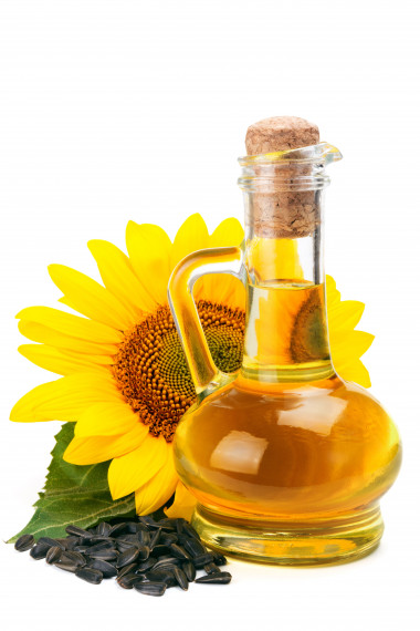 Rohes und raffiniertes Sonnenblumenöl